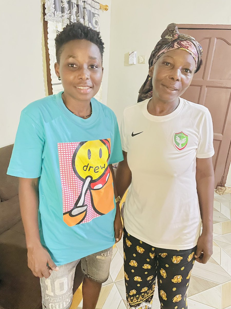 DorisAsiamah10's tweet image. My mum. my everything 🥰Best gift from GOD 🙏🏽❤️
#3Y3ADOM