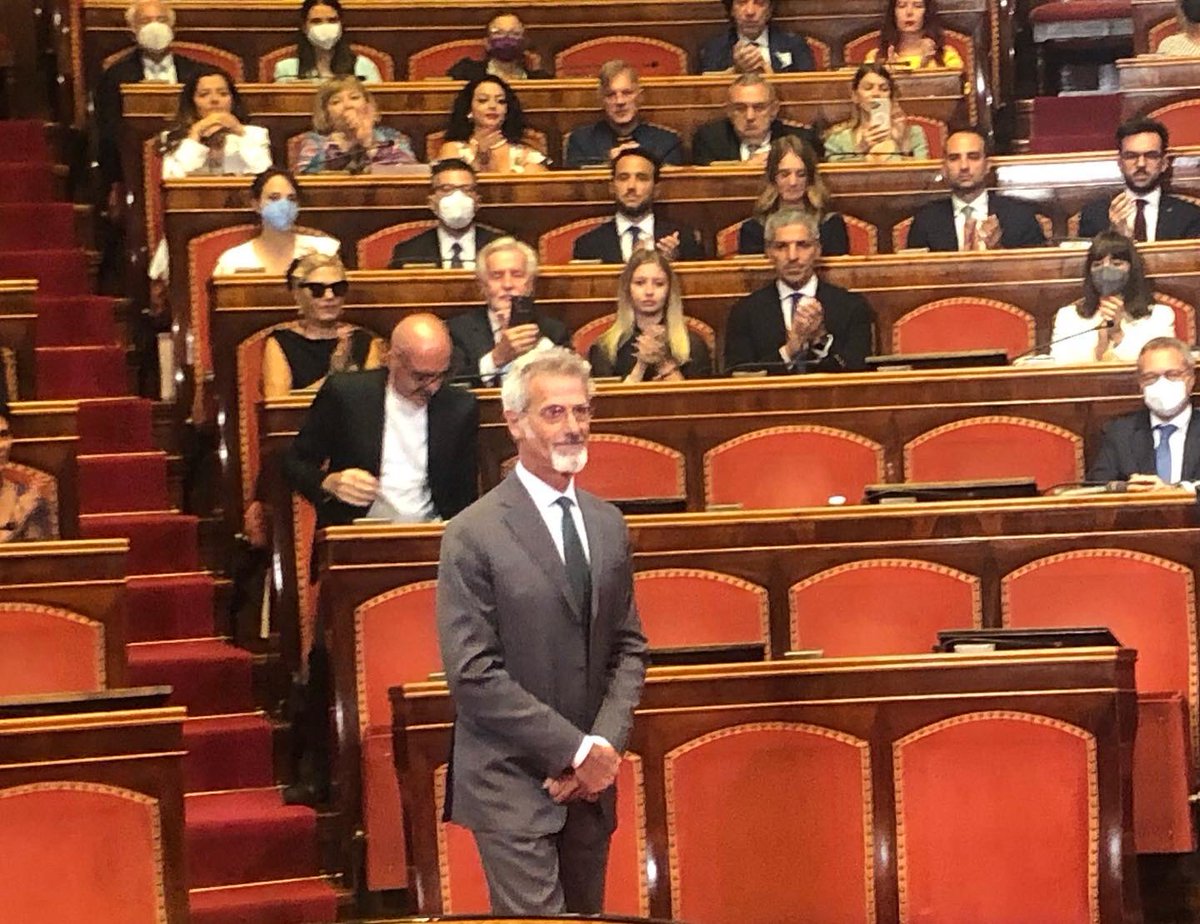 MassaroPiet's tweet photo. Oggi presso l’Aula di #PalazzoMadama, nell’ambito di #SenatoeCultura con una delegazione di #ForzaItaliaRoma abbiamo assistito alla premiazione delle #eccellenzeitaliane da parte del Presidente del Senato #Casellati.
Viva il #MadeinItaly, viva l’#Italia nel mondo! https://t.co/ETA4M9xzbT