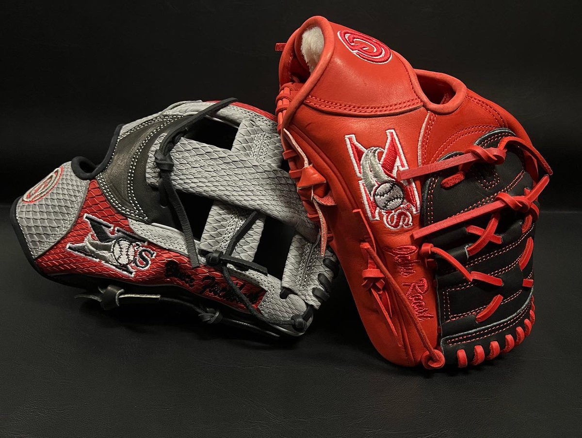 Q Baseball Gloves tweet media