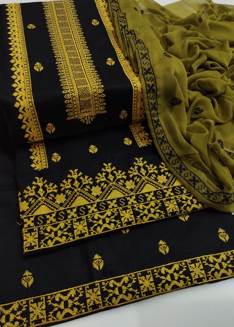 Inayafatima5's tweet photo. Stuff lawn karhai cross stitch dopatta krincle shafoon 3 PC suit 
#inaya_boutique_center 
#CashOnDelivery 
#For_Orders 
#WhatsApp 
0316  7789899 https://t.co/oRSxzSfkUx