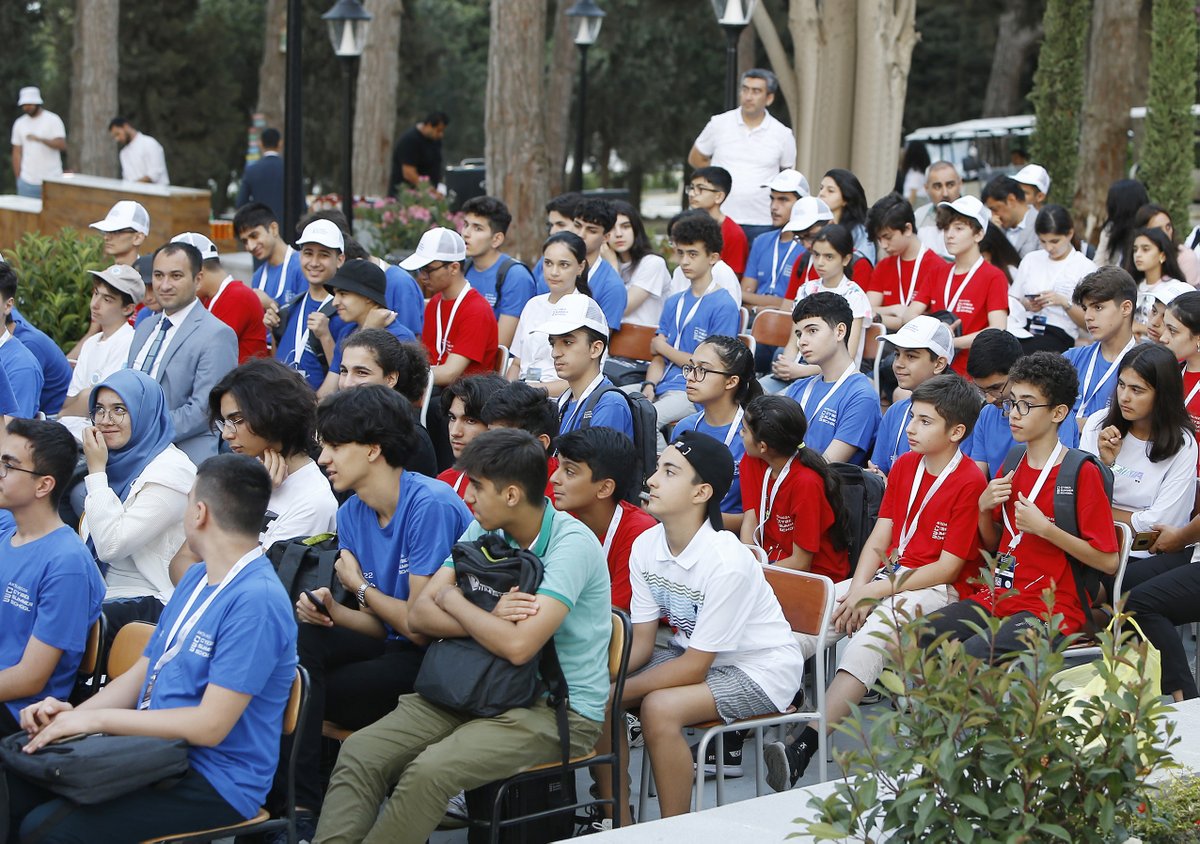 DTX_Azerbaijan's tweet photo. Dövlət Təhlükəsizliyi Xidmətinin Mətbuat xidmətinin məlumatı

Beynəlxalq Kiber Yay Məktəbinin açılış tədbiri keçirilmişdir.

Ətraflı: https://t.co/ZrjwCUkHOh https://t.co/oycXR6Rd4W