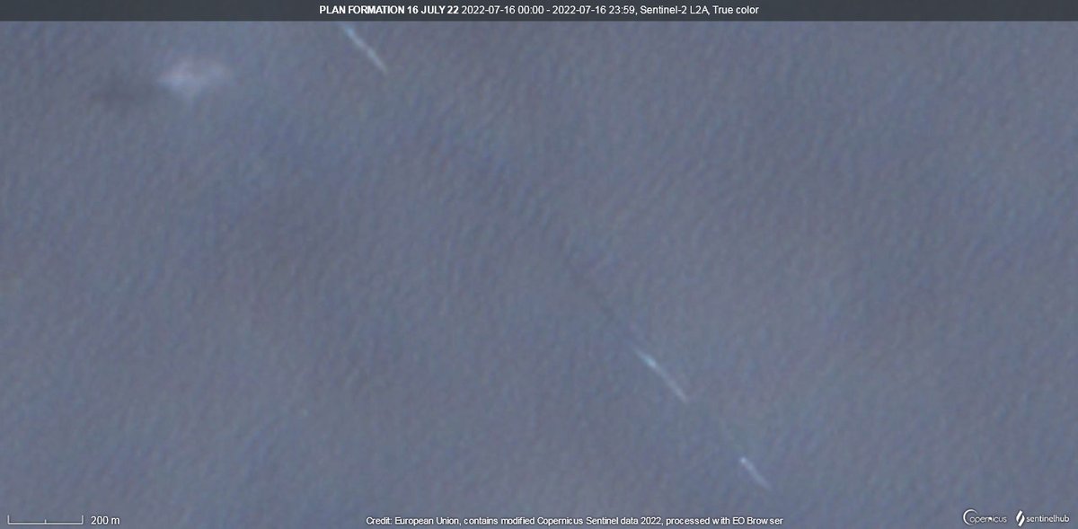 d_viekass's tweet photo. #SouthChinaSea #PLAN formation heading towards exercise area off #Paracel Island group on 16 Jul 22:11:22:59 LMT China. Exercise scheduled 16 -20 July 22. Likely Two #Type054 FFG &amp; One #Type056 Corvette. Loc:18.023N,109.648E.@CeciliaSykala @Moochikal https://t.co/41pABBJACj