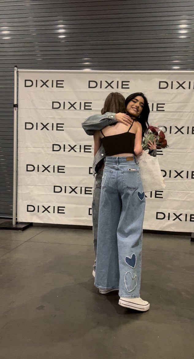 careloveschixie's tweet photo. Dixie you’re the sweetest person I have ever met!! You’re so beautiful and I’m so proud of you!! It was so amazing to hear you sing last night, you’re so talented! I love you with my entire heart💗 https://t.co/o1AHeZdRil