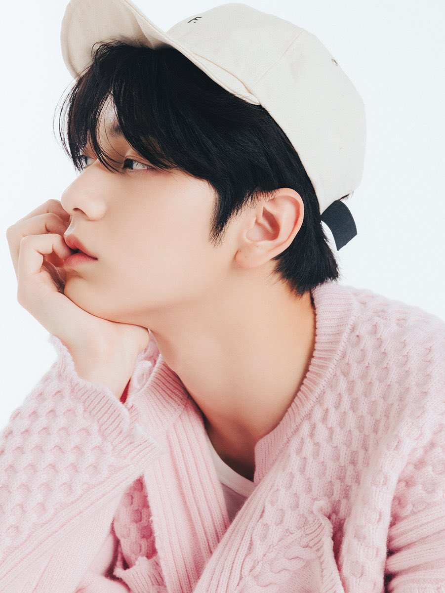 Soobin baby pink💗🎀🌷🎟
