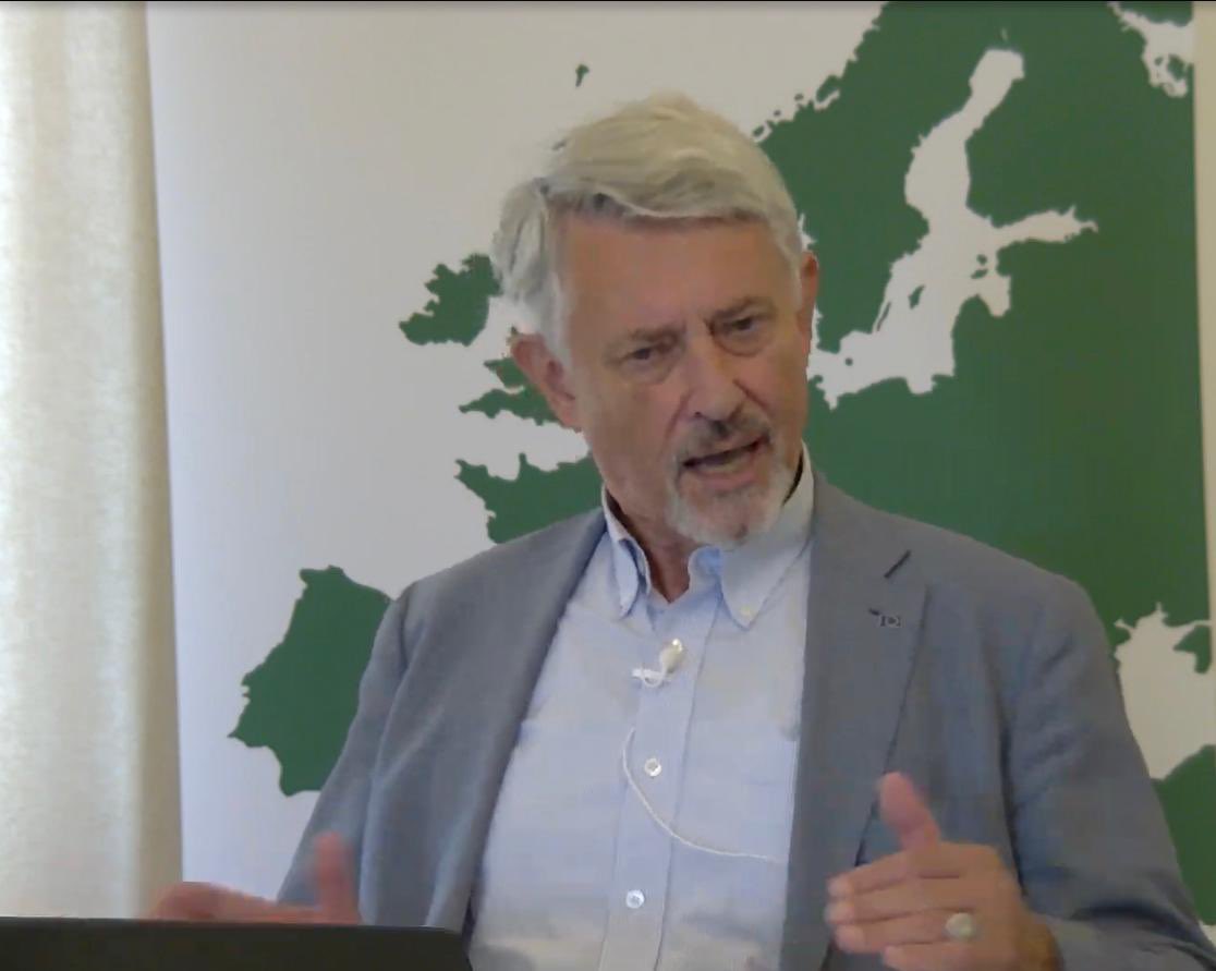 Europäische Bewegung (@eb_austria) on Twitter photo „Wie wollen wir leben in Europa? Und welche Rolle spielt dabei eine gemeinsame Sicherheits- und Verteidigungspolitik der EU?“ - #EBÖ-Vizepräsident Friedhelm #Frischenschlager beim #Europaforum Neumarkt der <a href="/efbstmk/">EFB Steiermark</a> #europaindersteiermark „Wie wollen wir leben in Europa? Und welche Rolle spielt dabei eine gemeinsame Sicherheits- und Verteidigungspolitik der EU?“ - #EBÖ-Vizepräsident Friedhelm #Frischenschlager beim #Europaforum Neumarkt der <a href="/efbstmk/">EFB Steiermark</a> #europaindersteiermark
