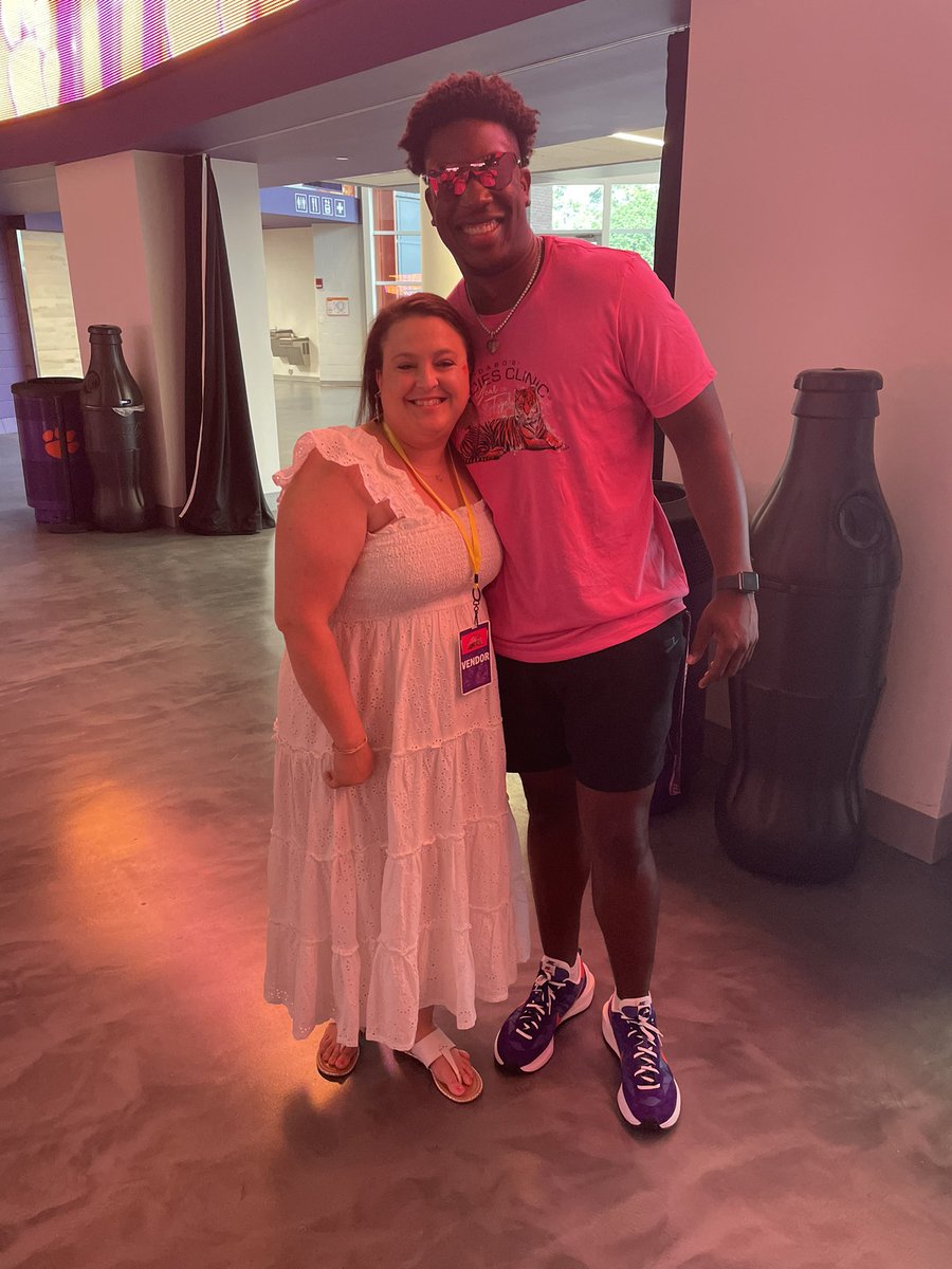 Tricia Hanson tweet media