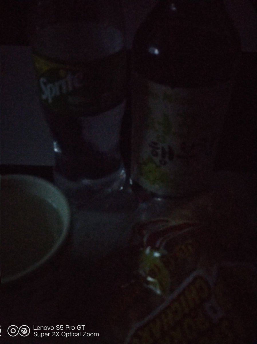 bernajane26's tweet image. Soju and movie nights 
#theflatliners #Netflix