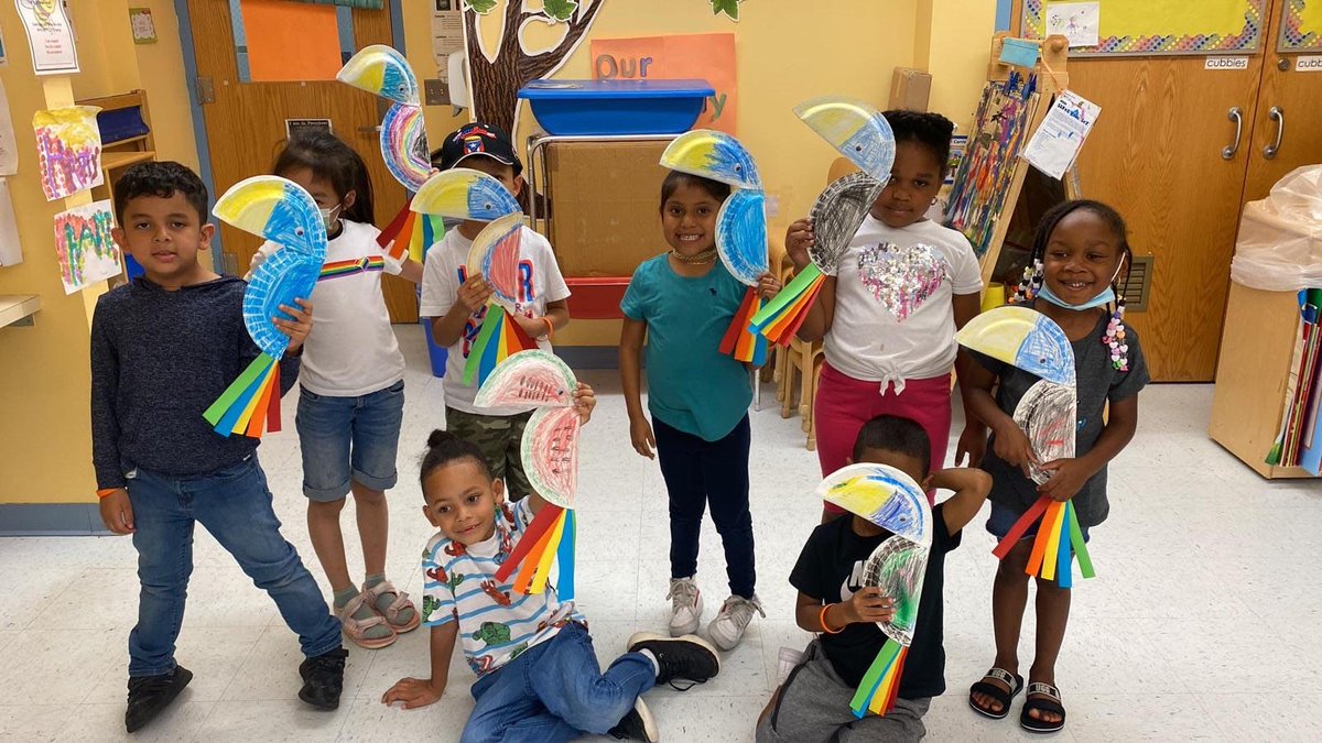 ChildCenterNY's tweet photo. Our #COMPASS program at #PS273 has gone to Central America! Check out the fun-filled learning taking place this summer, where our campers are hanging on to academic skills through STEAM lessons, team-building exercises, and more! 🧪🎨🎼 #SummerRising https://t.co/NizVwMicKV