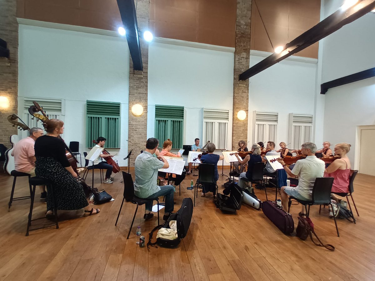 Ahead of our concert in Cley-next-the-Sea, Norfolk, on 26th July, @craig_ogden joins us today to rehearse William Lovelady’s new Concerto for Guitar and String Orchestra ‘Isolation Songs’ @MusicinCC