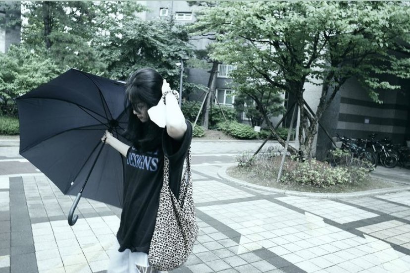 미이이나아아! tweet media