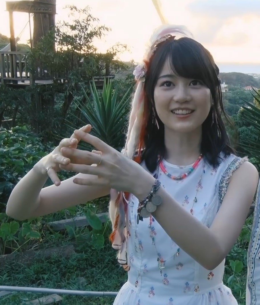 nanami_fuyubi's tweet photo. 裸足でサマーMV making2
#生田絵梨花
#乃木坂46
#裸足でサマー
#making
#裸足でサマーMV
#沖縄
#西野七瀬
#ピアノ
#ブランコ
#裸足でSummer
#15thSingle https://t.co/ZLaWuPNYV9