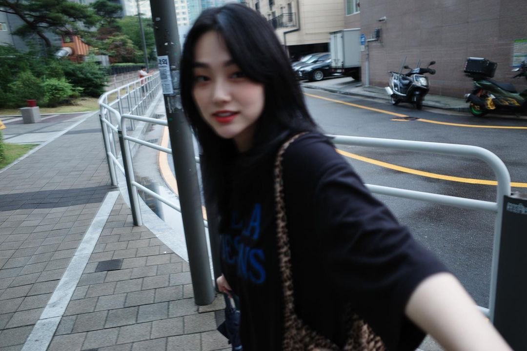 미이이나아아! tweet media