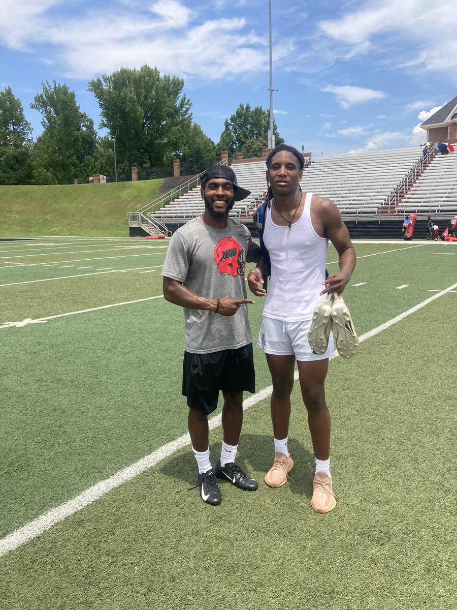 kendallbarr17's tweet photo. Had a great camp today🤞🏾this definitely was one of my better camps🙏🏾. Thanks for having me‼️@NGUFootball1 @ngucrusadersHBC @CoachDuncanNGU @NGU__Football https://t.co/EzMlkUpGAd