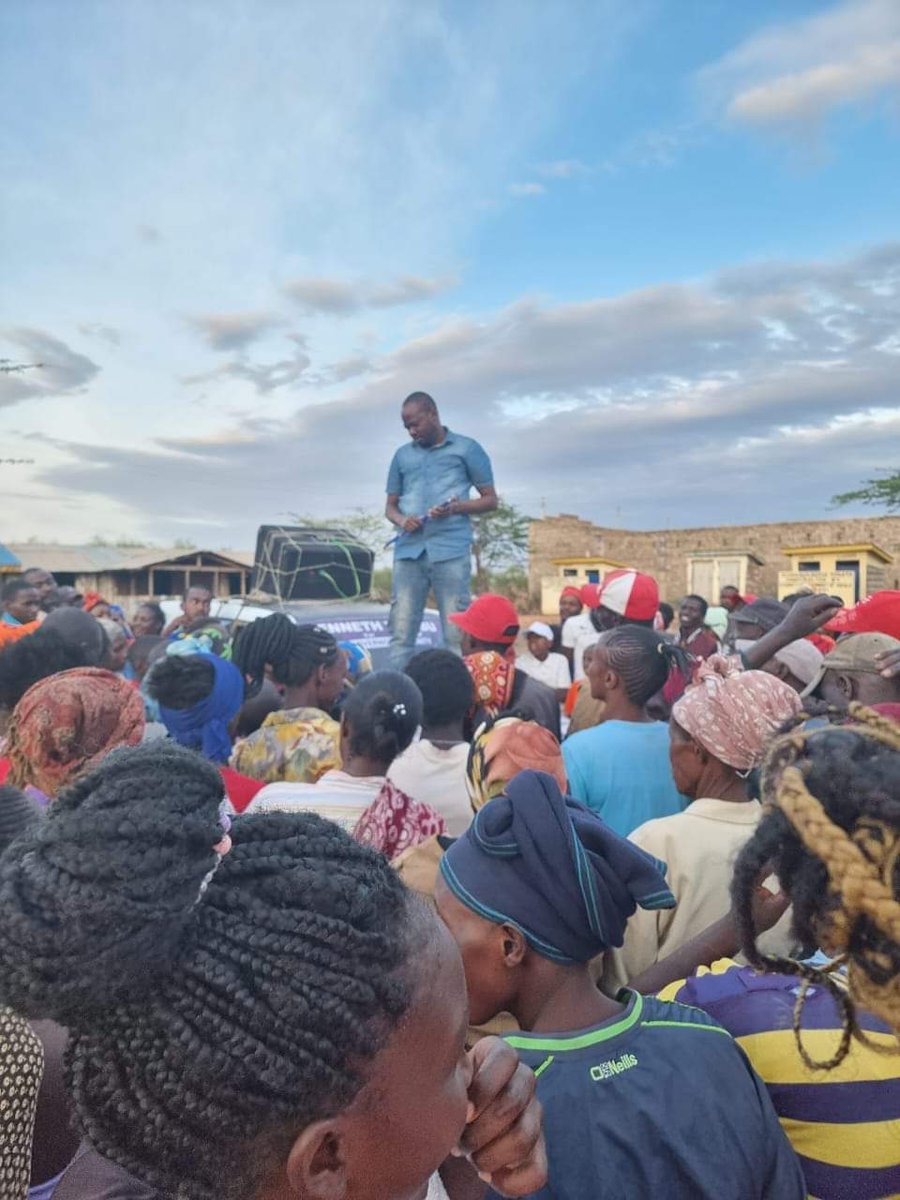 KT_Governor011's tweet photo. Thank you #Kiwanja #Ndege for openly sharing the challenges you face and the possible solutions. That is the essence of public participation and your needs will be given priority.
#PuttingPeopleFirst 
#GovernorKT https://t.co/hOI12a3CJn