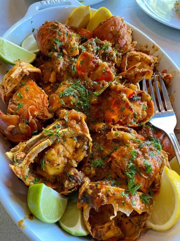 DouglasDiggle's tweet photo. The secret of success in life is to eat what you like and let the food fight it out inside. https://t.co/Lae9xrydau