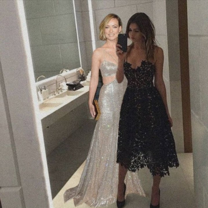 Eliviaisreal's tweet photo. No way! But her gf is a queen tho 🙏❤ #elivia https://t.co/DTgsn7NEWw