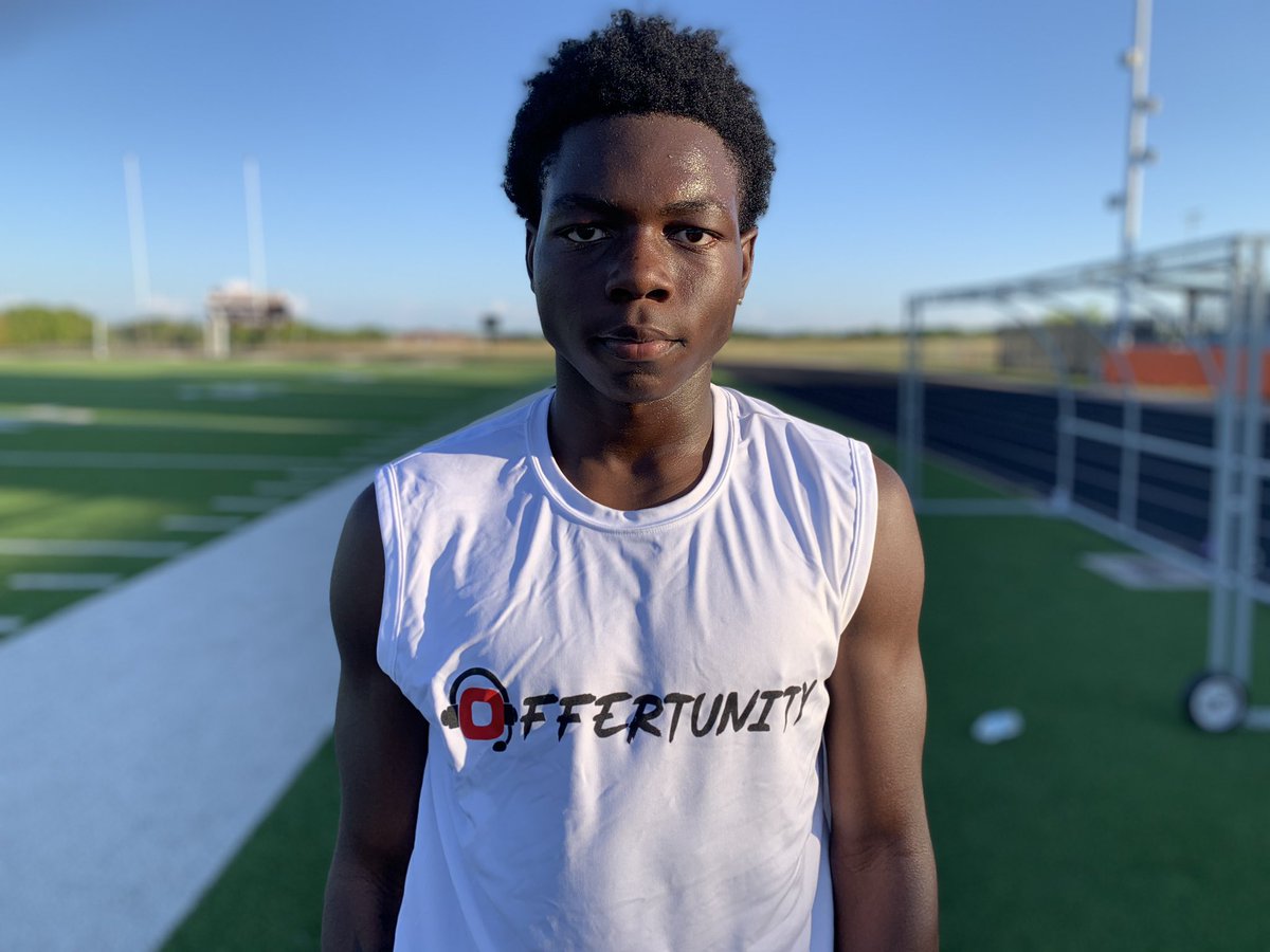 2025 South Oak Cliff HS (TX) DB Jalyn Reece (<a href="/jalynreece7/">𝗝𝗮𝗹𝘆𝗻 𝗥𝗲𝗲𝗰𝗲⭐️</a>). 

Reece had an eye-opening performance last night. 

Reece plays w/ anticipation, has good speed to remain in proper position &amp; plays through WR hands. 

#Offertunity25

247sports.com/Player/Jalyn-R…