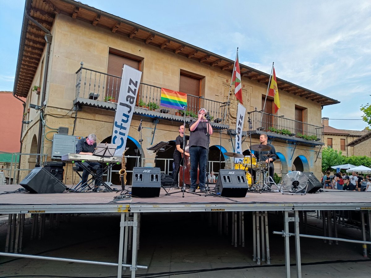 <a href="/JazzDavidPastor/">David Pastor Jazz</a> Jornadas Cifujazz <a href="/Elciego/">Turismo Elciego</a>