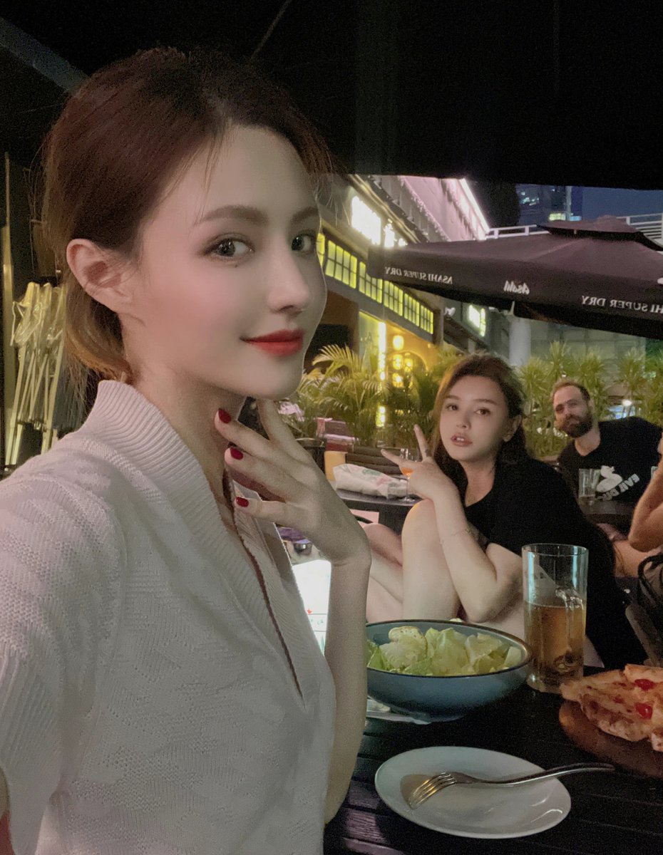 Cookie_Noora's tweet image. If tears wet the pillow, I can dream of the sea at night💤