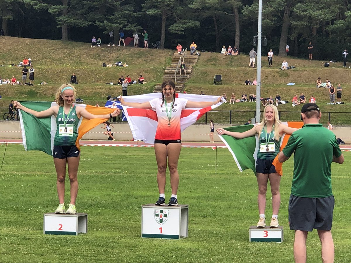 TeamYelling tweet media