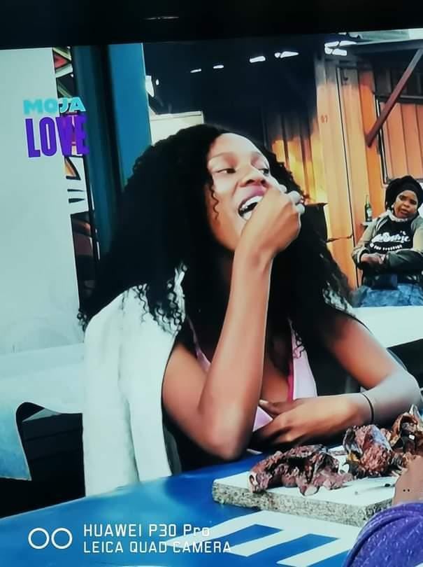 Balekane984442's tweet photo. @ChrisExcel102 Uyayiva ke ngoku https://t.co/Jrqnj60MgH