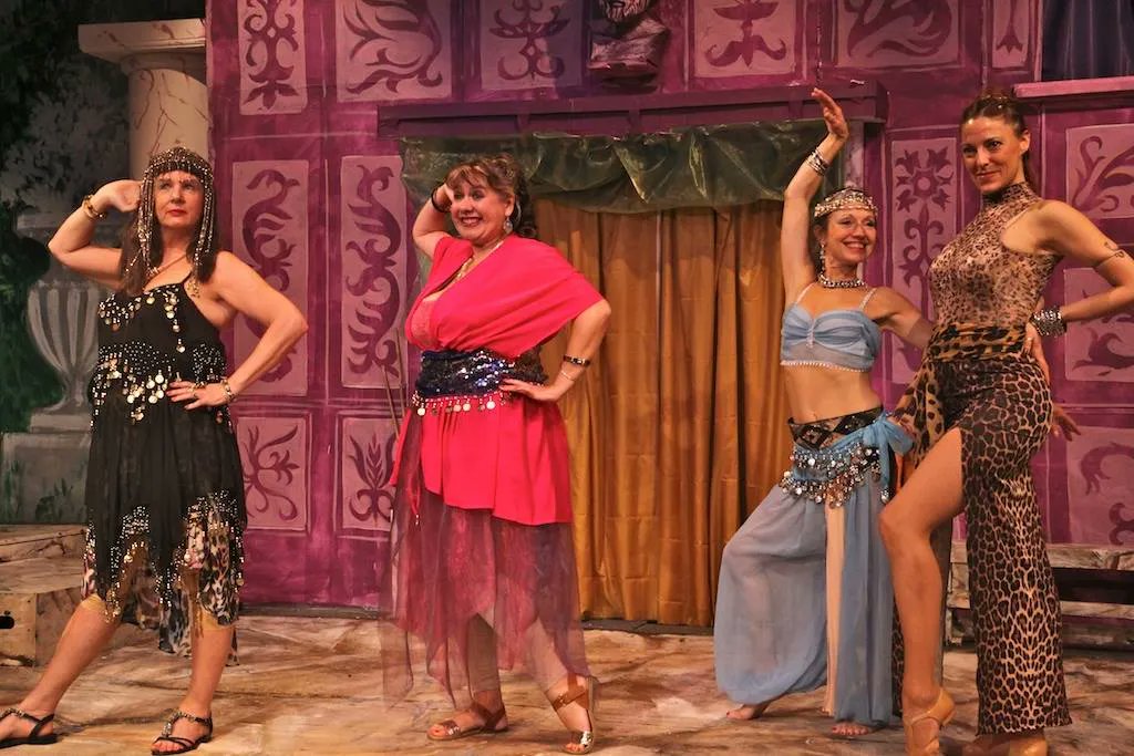 How was #Hitchin #Creative Day for you?
If you've been inspired to take up a creative hobby, why not join Hitchin Thespians?
New and prospective members are welcome to join us over the summer for our Tuesday singing sessions. choralmanager@hitchinthespians.org.uk for details.