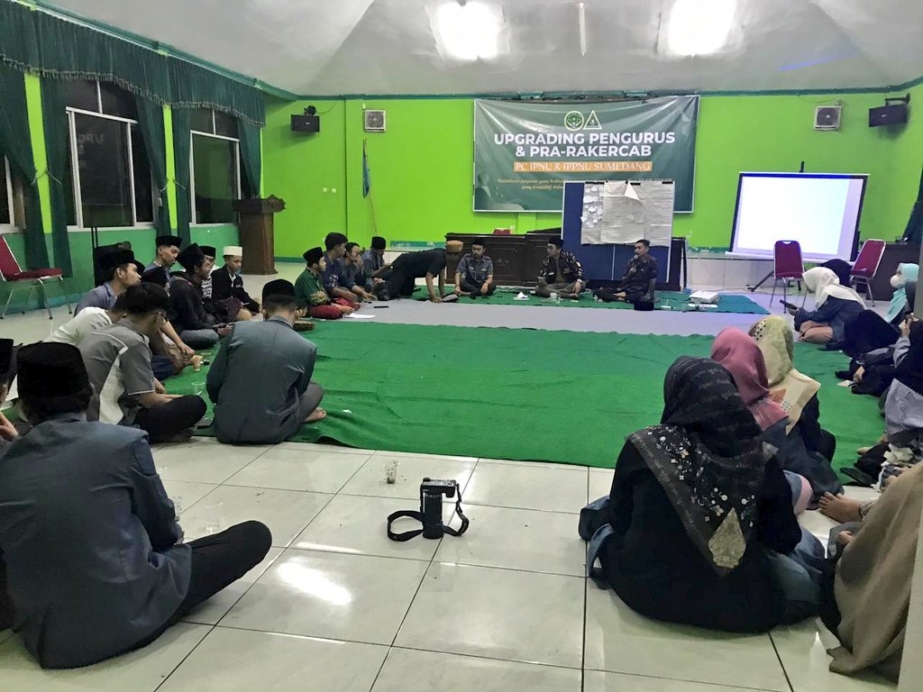 Membersamai Pengurus PC IPNU dan IPPNU Sumedang da Kegiatan Upgrading Pengurus dan Pra Rakercab 

<a href="/ansor_sumedang/">GP Ansor Sumedang</a> <a href="/pcnu_sumedang/">PCNU Sumedang</a>