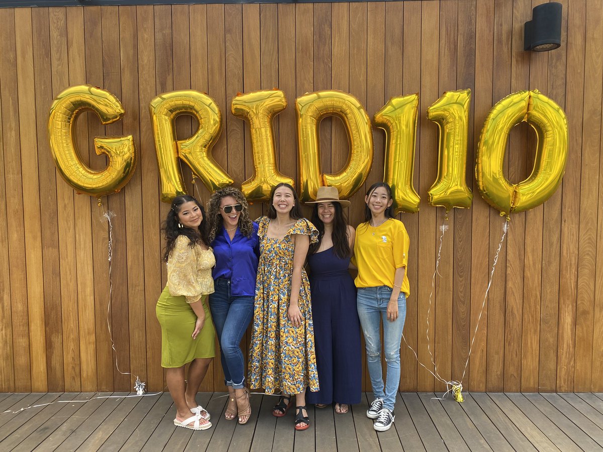 melody__estrada's tweet photo. Kicking off the @GRID110 #summerparty hosted by one of our Griddies and with several Griddie vendors! Can’t wait to see many of you. 

Vendors: @fdfunnelcakes @theplantchica #burritobreak and others! Follow along today! https://t.co/SBYC9ZUKVv