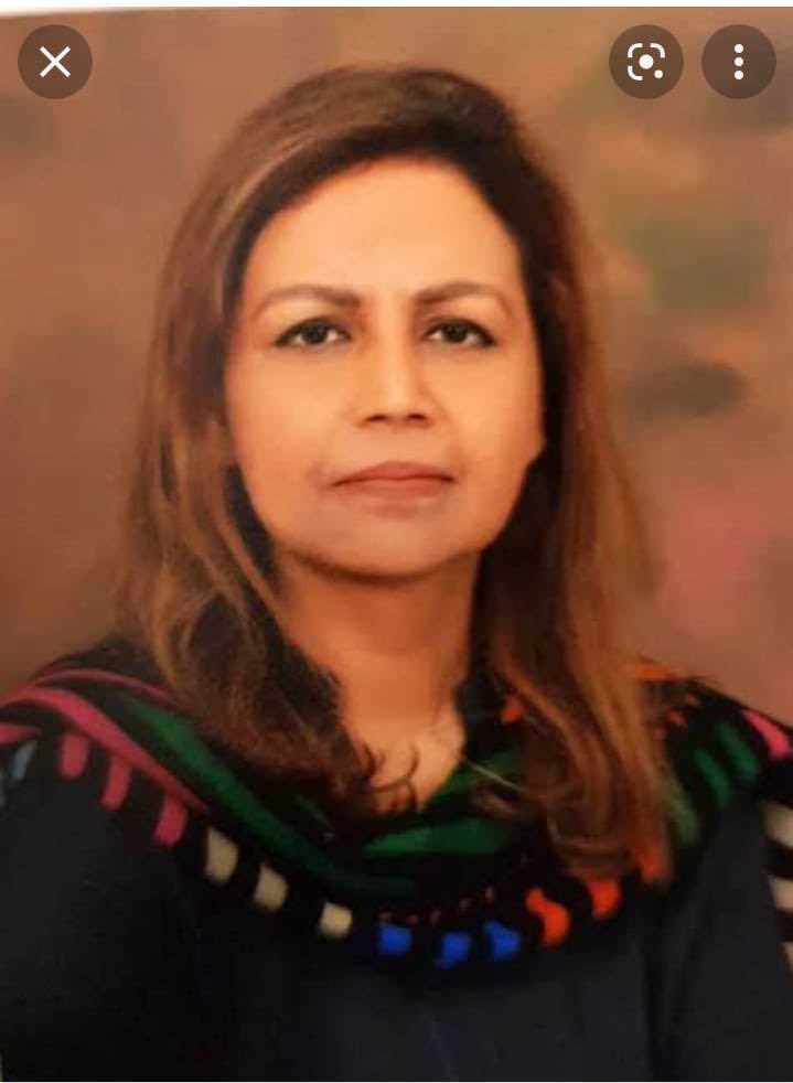 EOBI_Officers's tweet photo. Thanks ALLAH Almighty.
Mrs. Naheed S. Durrani, PAS (BS-22) has been appointed as Chairman EOBI. Expectedly, all pending issues will be resolved very soon, insha ALLAH. 🎈 https://t.co/cjS6Y4fJ35