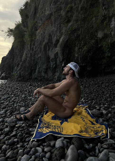 favorite pastime https://t.co/wsi3cd08UG<a href="/tag/ksifury"class="tags"><span>#ksifury</span></a>