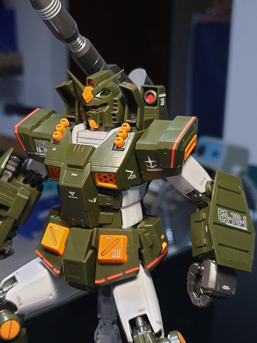 gmshugo1's tweet photo. 1/100 MG FA-78-1 Full Armor Gundam. All missiles hatches is opening up, and ready to fire. Blutak on the joint armor to tight it up.
#gundam #gunpla #mokit #modelkit #ガ���ダム #ガンダムフルアーマー #ガンダムフルアーマーFA781 #ガンダムUCE #ガンダムウォーズ #gundammsv #ガンダムMSV https://t.co/ZxlXZyJ3fu