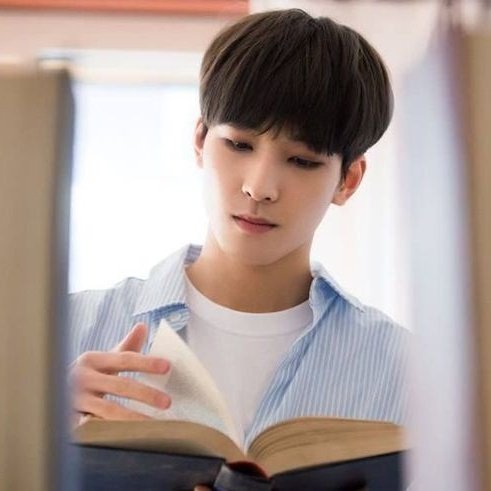 JAYFA1RY's tweet photo. ꧁•⊹٭𝐉𝐞𝐨𝐧 𝐖𝐨𝐧𝐰𝐨𝐨 𝐚𝐬 𝐛𝐨𝐨𝐤𝐬٭⊹•꧂

HAPPY BIRTHDAY WONWOO
#원우만의_속도로_행복한_생일이길 
#KeepSmilingForWonwooDay 
@pledis_17 https://t.co/JW5GrvyPbQ