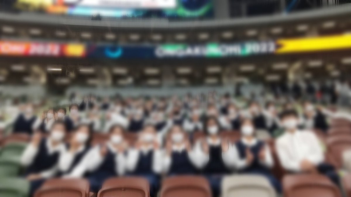 お疲れ様でした！！
無事TBSテレビ「音楽の日2022」の大合唱企画を終えることが出来ました🫡
1500人以上でひとつの音楽を作り上げるという貴重な経験をさせて頂きました。
初めて感じる一体感と緊張感でした。この感動は大人になっても一生の思い出です。
本当にありがとうございました🧚‍♂️
 #音楽の日