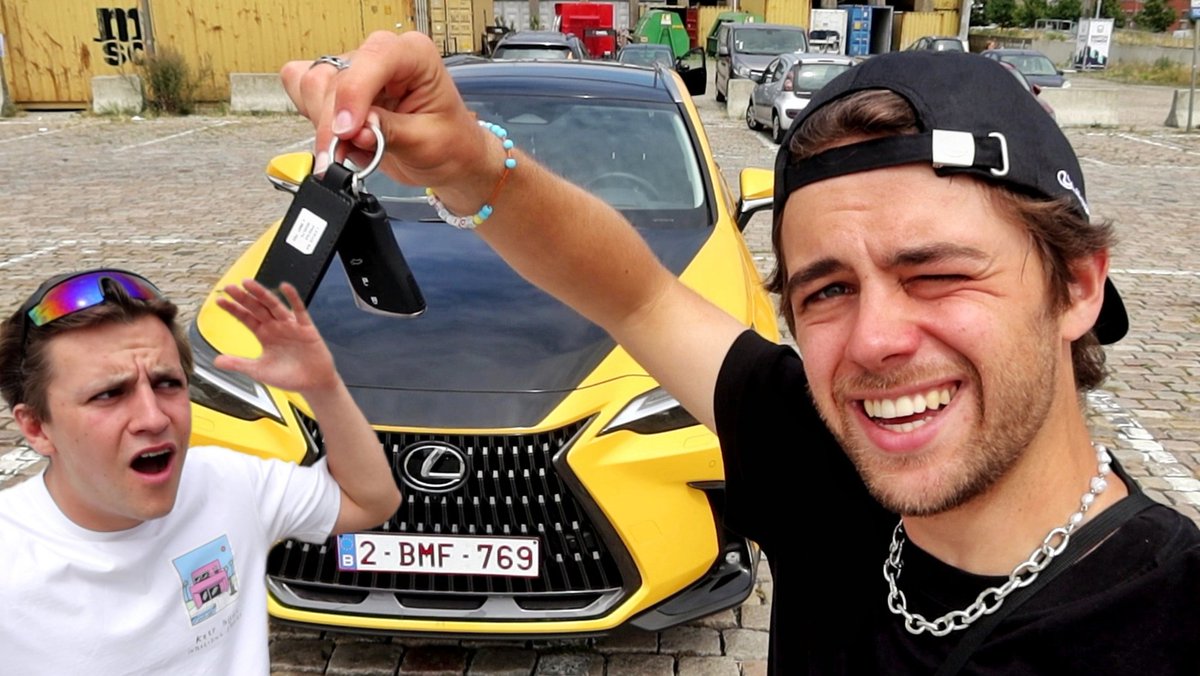 enderscholtens's tweet photo. 1 persoon die dit retweet, krijgt een shoutout in mijn vlog van woensdag :)

Ik gaf mijn beste vriend een auto: https://t.co/cDmPhVPxii

Kijk, like en abonneer xo https://t.co/DdyO1j13Ki