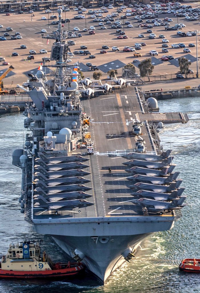 Call us an aircraft carrier

#USSAmerica LHA6
#USSTripoli LHA7

#F35B
@USNavy @USMC @flymcaa