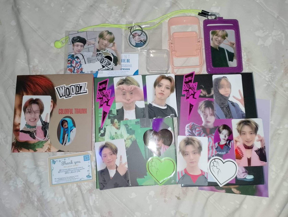 TattooMoSaLikod's tweet photo. Finally got a chance to unbox this parcels. Matagal-tagal na talaga siya saken haha, ngayon lang nagka-oras. thankk youu mga mami  @ACKyourservice and @BlueHeartPh my trusted shops nakauwing ligtas si cho mwaaa😚

#ACKyourserviceFeedbacks
#BlueHeartPHfeedbacks https://t.co/IYmWnFTuwx