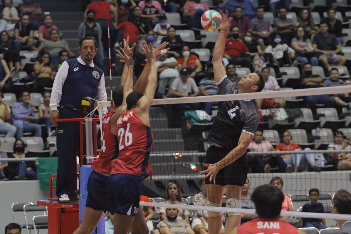 After a 3-0 win over Puerto Rico, 🇨🇦 plays in the semis of the Pan Am Cup Final 6 vs 🇺🇸 at 6 pm MT.

Live: facebook.com/Incufid/

Après une victoire hier soir contre Porto Rico, le 🇨🇦 disputera la séminale du tournoi Final 6 de la Coupe panaméricaine contre les 🇺🇸 à 18 h (HR).