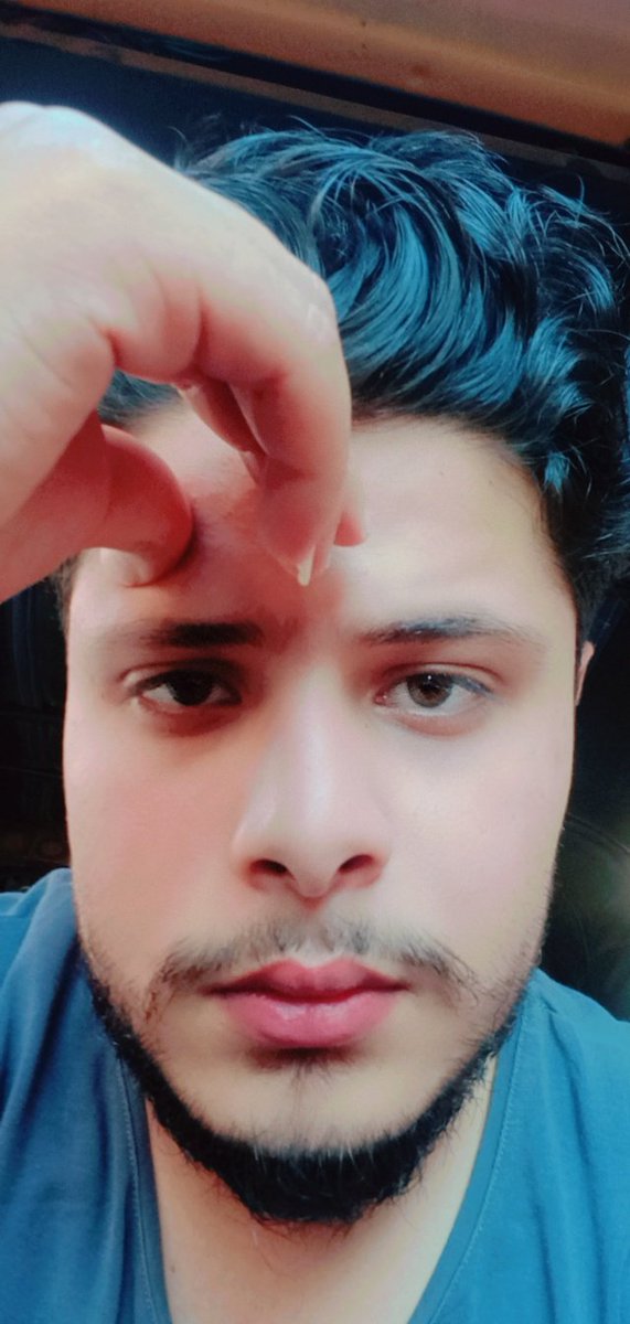 *If patience is bitter, the consequences are sweet🧚🏻‍♀️🖤.*
*اذا كان الصبر مرا, فعواقبه حلوة🧚🏻‍♀️🖤.*