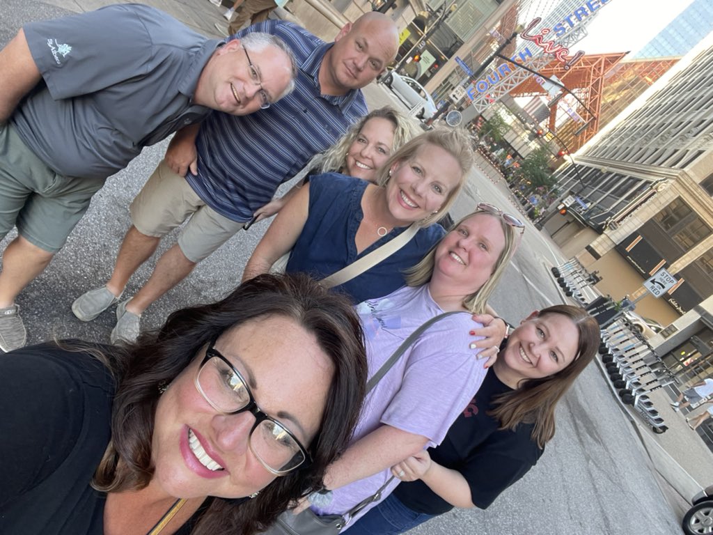 Learning fun in Louisville, KY with this crew at the NAESP Principals Conference 22! <a href="/Grawen_Clapie/">Matt Dean</a> <a href="/AprilHawkins14/">April Hawkins, Ed.D</a> <a href="/mdawsonco/">Mike Dawson, Ed.D.</a> <a href="/DeAnna_Sheets/">DeAnna Sheets</a>