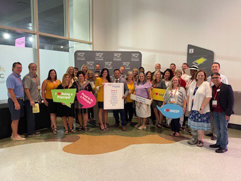 NAESP Zone 8: 
7 states. 
Many dedicated leaders. 
One great family. ❤️💪🏻
#naesp22 #zoooooooone8
