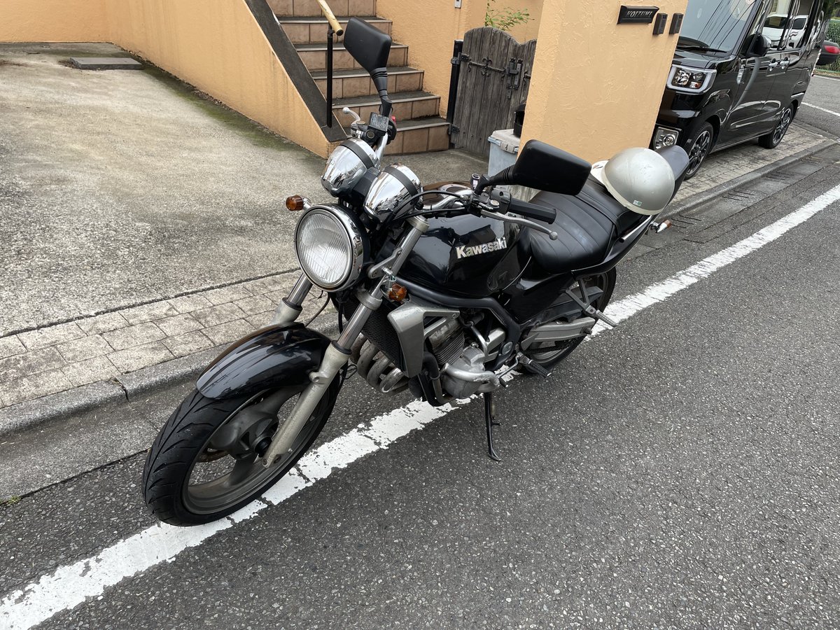 kentarosupeking's tweet photo. バリオス売ります

東京都町田市から
自賠責一年半付き

30万円
不具合
メーターカバー割れ
メーター不動
前左ウインカー外れてます。点灯します

#バイク売ります
#バリオス売ります https://t.co/MJv1pARRBv
