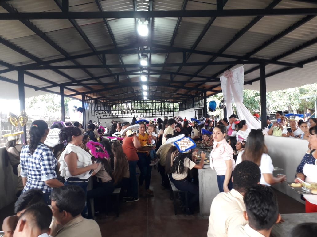 CNAEGARCIADEHEV's tweet photo. Inauguración del Comedor Escolar Del Liceo Nacional José Félix Ribas #InfluyeEnLaNuevaEpoca @NicolasMaduro @FreddyBernal @Berzabethg1 @clifmgarciahevi @CnaeTachira @GMAS_TC03 https://t.co/aradCyHcjt