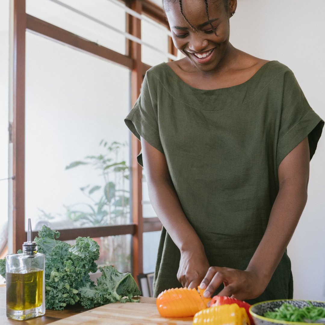 NenneyaWellness's tweet photo. It's the weekend! Take time prepare healthy meals! ✨
#wholistichealth #simpleingredients #nourishingfoods #allthegoodstuff #nothingartificial #eatwholefoods #performancenutrition #honeycrisp #hollistichealth https://t.co/1W4TQvFmZx