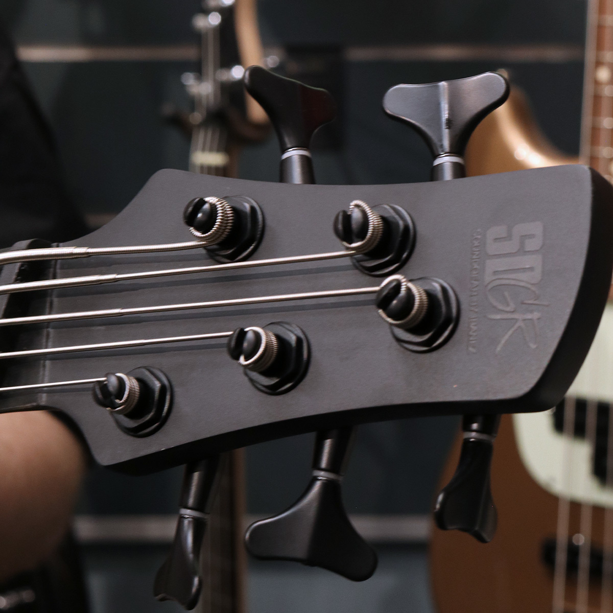 LongMcQuade's tweet photo. Are you a fan of fanned? 😏
We love the new Ibanez SR Iron Label 5-String Multiscale Electric Bass in Black Flat. 👌
It's comfortable to play, looks slick and sounds mighty! 👊
Come play one 👉 https://t.co/yA0qSFsHnj
#longandmcquade #ibanez #bass #5string #ironlabel https://t.co/oLGzigATfh