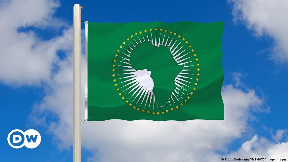 Warmest congratulations to #Rwanda on its  selection to host the African Medicines Agency (AMA). I am very confident that #AMA will soon be fully operational under the leadership of  <a href="/PaulKagame/">Paul Kagame</a>, w/ support of all AU <a href="/AUC_MoussaFaki/">Moussa Faki Mahamat</a> member states and key partners.<a href="/LMushikiwabo/">Louise Mushikiwabo</a>