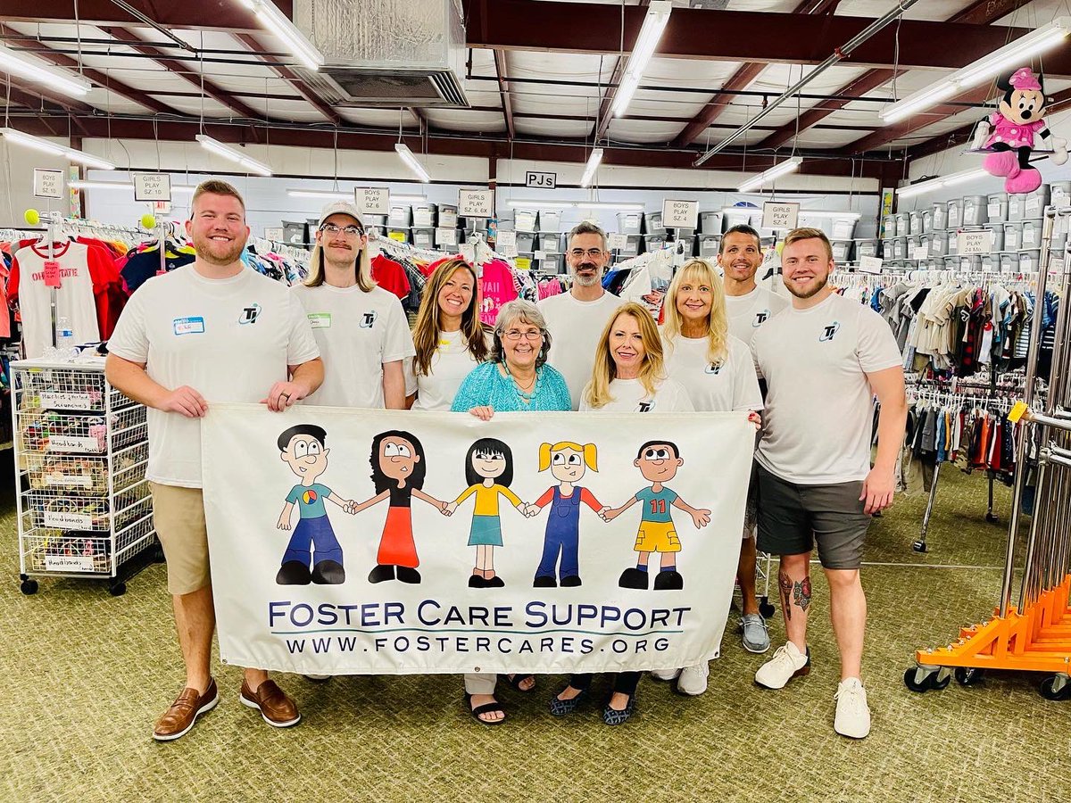 debsievert's tweet photo. The @TravelIncorporated global sales and marketing teams were humbled and honored to serve at the annual @GBTA- Georgia Chapter "Give Back To Our Community" volunteer event held at the Foster Care Support Foundation.  @fostercaresorg #givingback https://t.co/0lxjYcpB0p