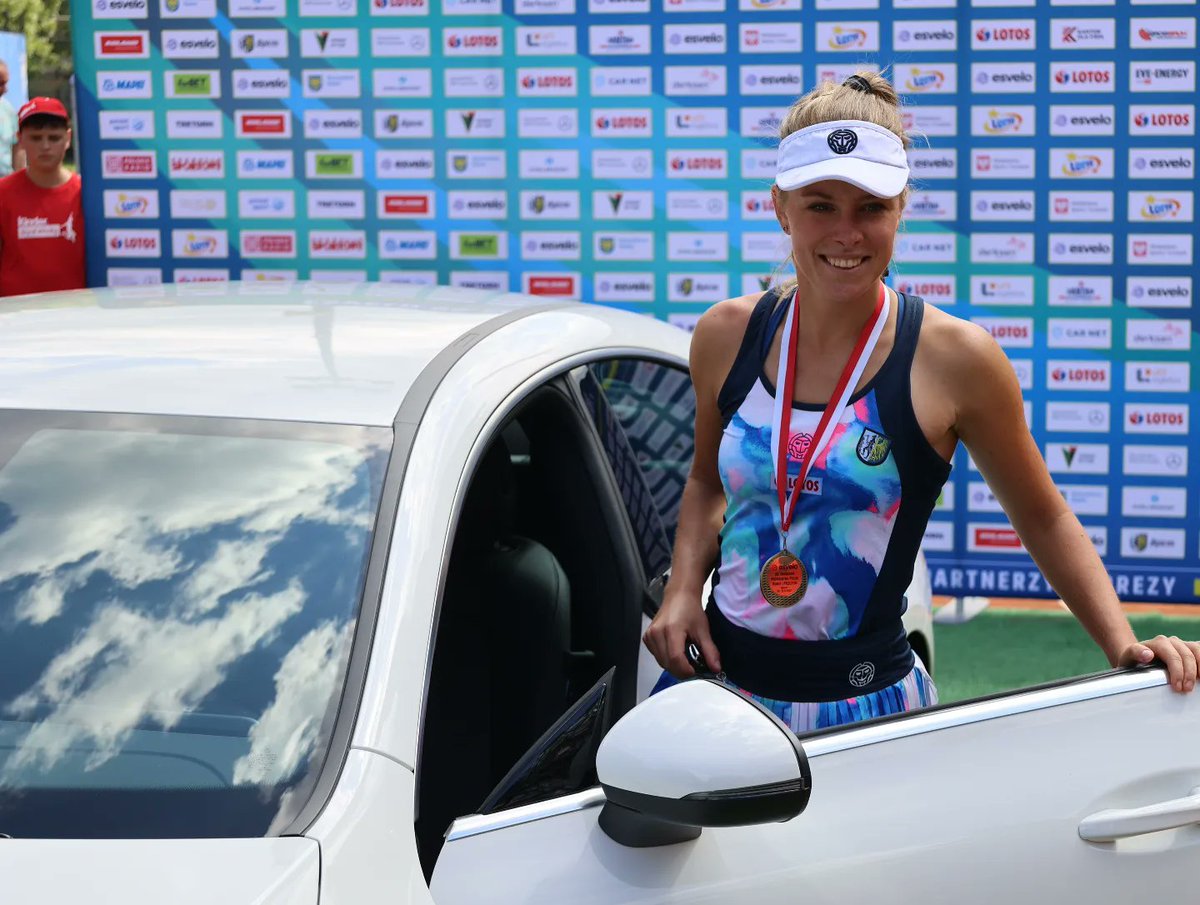 PZTPolishTour's tweet photo. Szerokiej drogi dla naszych Mistrzów!🔑🚗👋🤗 https://t.co/l6dSrcjABP