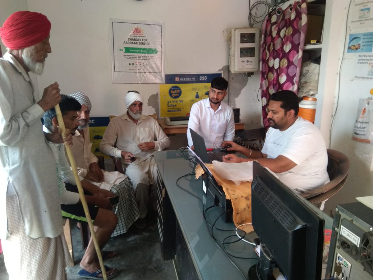 cscvleunity2022's tweet photo. Very Happy Foundation Day to CSC  CSC  VLE Unity Team  Sri Muktsar Sahib have organized various works like Ishram Card, Law Department Services, DigiPay, Ayusman Card Health Insurance Scheme and Dakmitra camps
@cscvleunity2022
@dintya15 
@CSCegov_ 
@jpsinghch 
@CMOPb 
@Dakmitra https://t.co/xIxPLVu91S