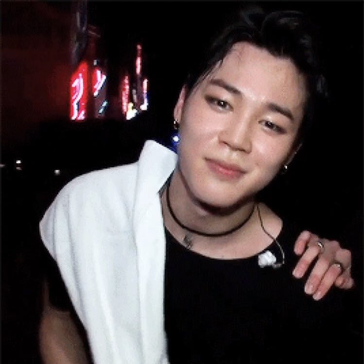 sobokjimim's tweet photo. i live for this jimin <3 https://t.co/liYcYNrcfG