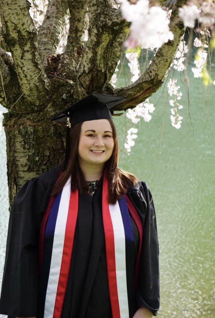 jasoncbunting's tweet photo. #wgugrad Cammie Bunting! https://t.co/ueGvEAAFud